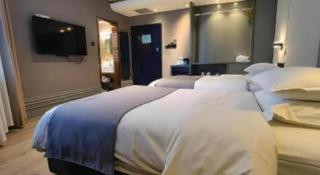LANOU Hotel Henan Luoyang Wanda Plaza Wangfujing - 1