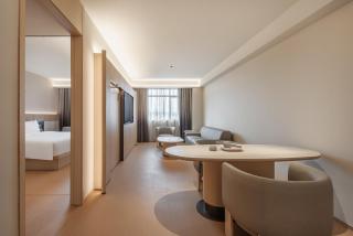 Zhangjiajie JI Hotel- New hotel, Free pick up service, Free shuttle service for Tianmen Mount Cableway, Smart Hotel&Root Service,King Koil mattress, Toursim Service&English Customer Service - 3