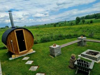Tiny housse serenity avec jacuzzi et piscine - 2