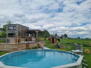 Tiny housse serenity avec jacuzzi et piscine - 1