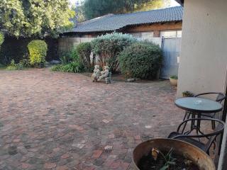 Heather Private Guesthouse - 4