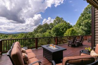 Haven at Headwaters Long-range Mountain Views Pet Friendly with Game room - 8