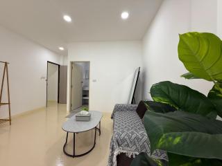S hostel 302 sukhumvit48 near Phrakanong BTS - 8