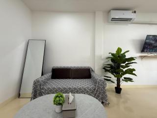 S hostel 302 sukhumvit48 near Phrakanong BTS - 7