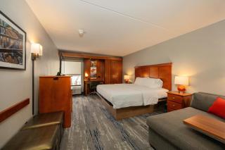 Hampton Inn Wheeling - 7