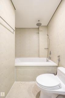 The Grand Urban Retreat at Vinhomes Central Park - 6