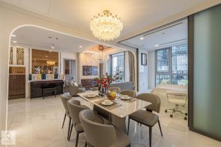 The Grand Urban Retreat at Vinhomes Central Park - 7