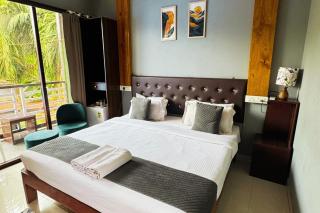 YogiTree Beach Resort & Cafe - 100m from Morjim Beach - 1