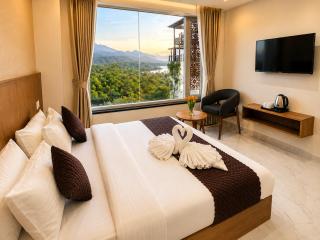 Hotel The Montara Near Ganga Ghat - 1