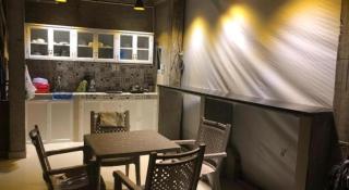 Laverne Hotel - 1