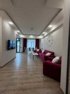 Modern & Spacious 3-Bedroom Apartment City Center Republic Square - Jerewan - 0