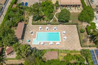 Pathos Retreat Pool and Garden - 1