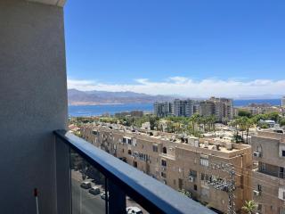 Sunlight-City Center & Sea View - 8