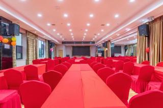 Kyriad Marvelous Hotel Yiyang Xiufeng Park - 6