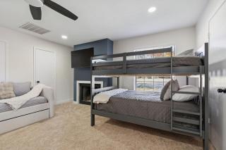FIFA Retreat Sleeps 26 Stockyards DFW Basecamp - 2