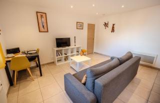Lisa - Spacious Terrace Ground floor - by Tgb - 7