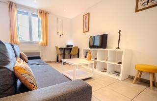 Lisa - Spacious Terrace Ground floor - by Tgb - 5