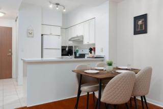 1 Bedroom Condo in Downtown Toronto - 6