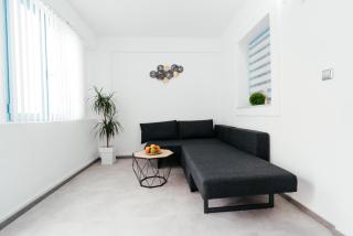 Almond Deluxe Home - Fira Center - 9