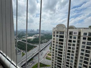 Calmstay D'Capitale C2 Modern Apt near Vincom Trần Duy Hưng City View - 2