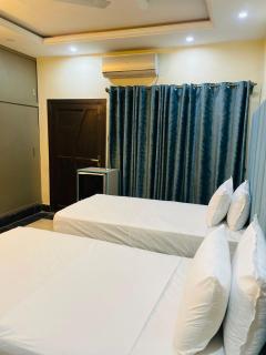 Aban Guest House Peshawar - 3