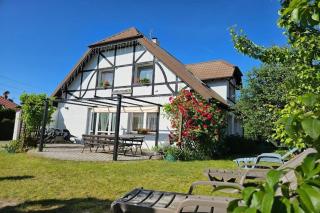 Holiday villa with a garden, close to the lake - 7
