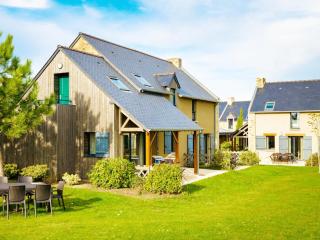 Coastal Apartment Escape in Cancale - 0