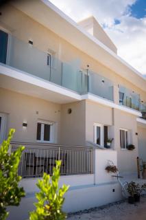 Penelope - Luxury Sea Front Studio - 6