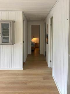 Classic Wooden House With Private Garden Near Sea - 4