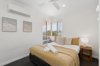 Seaside townhouse escape, stroll to the sea! - 4