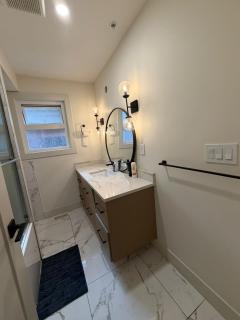 Vancouver Downtown Cozy Rooms- 10 Min Walk to FIFA Stadium - Free Parking - 0