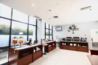 TreePark Hotel BSD City - 8
