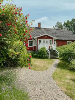Country Farmhouse From The 1800S At Västra Näs - 0