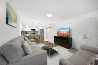 East Beach Apart by Dream Vacation unit 2 - 2