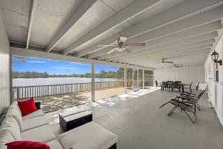 Lake house unit 1 by Dream Vacation - Davie - 2