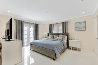 Seahorse Villa 1 by Dream Vacation - 9