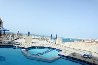SkySea Luxury Studio sea view rooftop pools central - 9