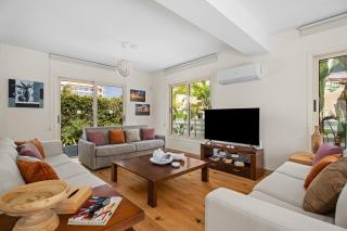 No.7 Athena Beach Villa, Pernera - 3