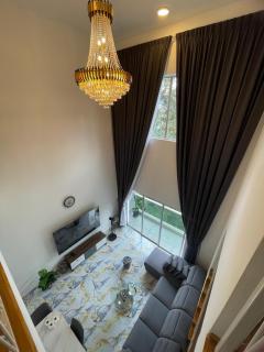 Skyn Heaven Penthouse - 1