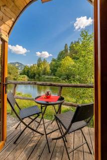 Cozy LakePod Nature Retreat near Gstaad and Interlaken - 2