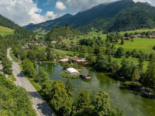 Romantic Lake Pod Glamping by Gstaad and Interlaken - 3