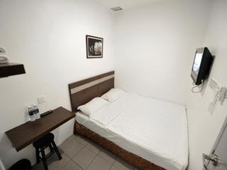 Place2Stay @ RH Plaza Hotel - 2