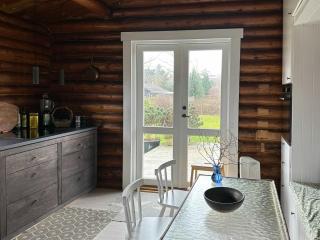 Cosy Vibe And Nature In The Cabin By The Lake - 5