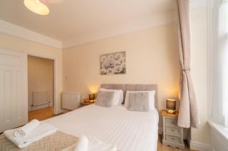 A Spacious, Modern City Centre Retreat in the Heart of Worcester - 2