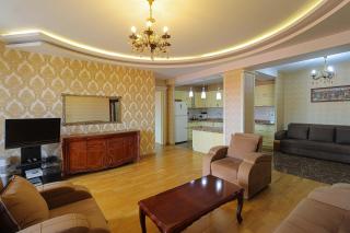 Central Tbilisi Apt near Rustaveli Avenue - Wehost - 4