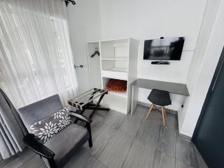 Mwenje Guest House - 9