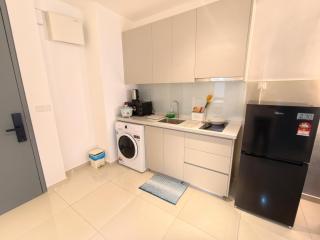 4pax 2R1B PREMIUM SUITE, BeCentral, i-City, Shah Alam - 3