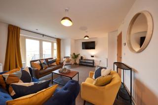 Large Home For Families Groups and Contractors With Free Secure Parking Sleeps 10 - 5