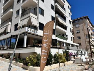 Grace Hotel - 9