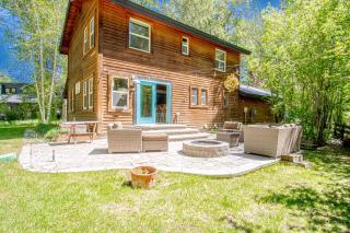 Red Elephant | 4BR - Fire Pit - River & Downtown - 6